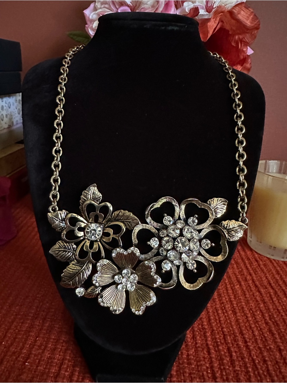 Vintage Gold Floral Crystal Statement Necklace - Women Jewelry